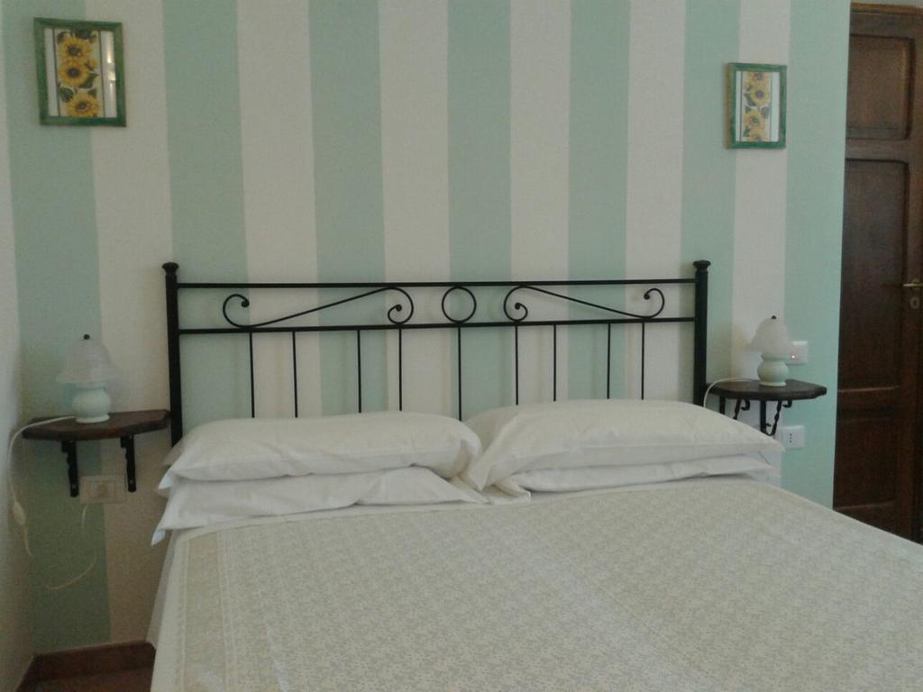 Agriturismo Il Vecchio Portico Francavilla Bisio Bagian luar foto