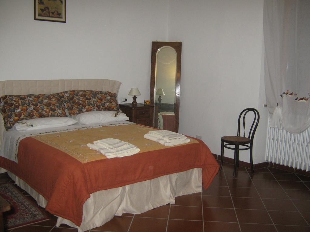 Agriturismo Il Vecchio Portico Francavilla Bisio Bagian luar foto