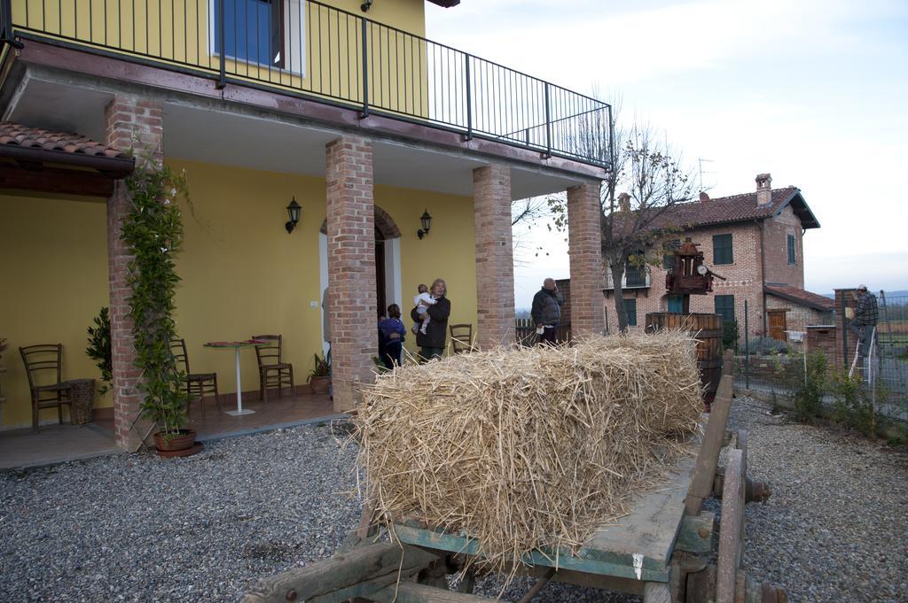 Agriturismo Il Vecchio Portico Francavilla Bisio Bagian luar foto